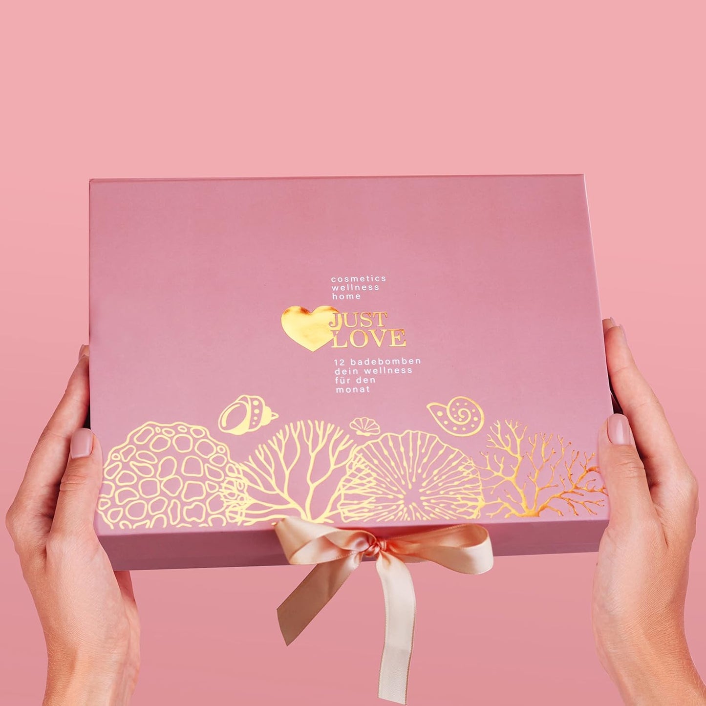 JUST LOVE hochwertiges Badebomben Set in Herzform, Wellness mit natürlichen Inhaltsstoffen, Geschenke für Frauen